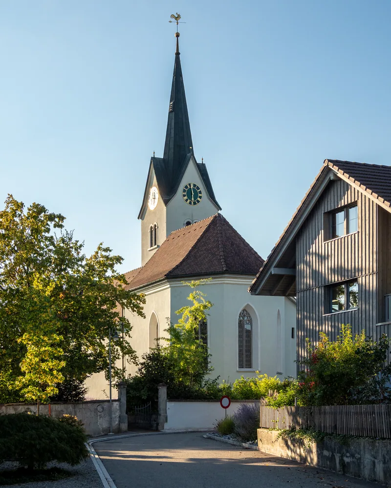 Die Kirche St. Georg in Wigoltingen mit spitzem Turm