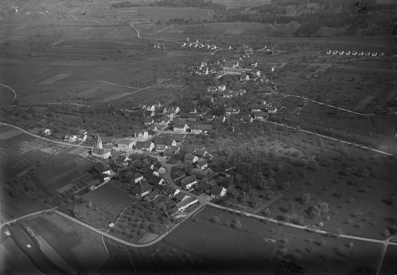 Wigoltingen von Süden aus 400 Metern, Luftbild von Walter Mittelholzer, 1924